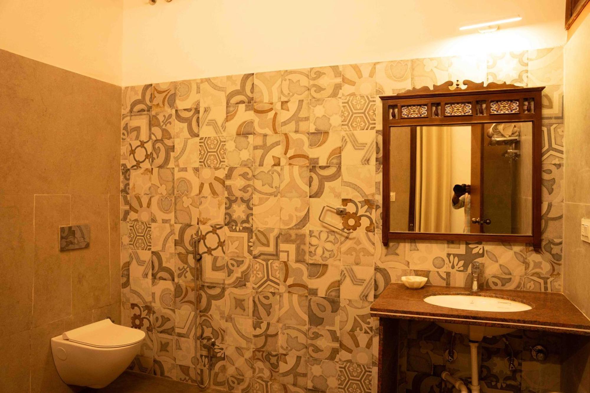 Hotel Karohi Villa อุเดเปอร์ ภายนอก รูปภาพ